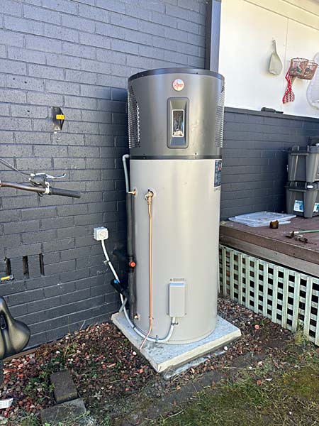 Rheem AmbiPower 280e Heat Pump Installations Canberra - 1 heat pump beside house